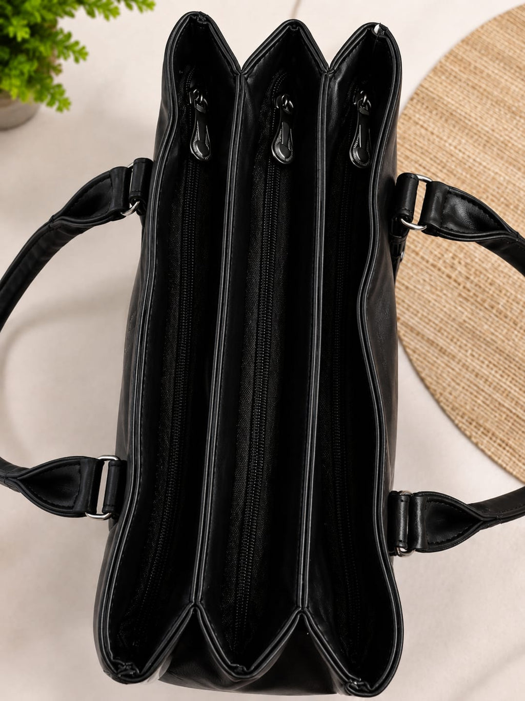 Women’s Black Stylish Handbag for Daily Use, Office, Shopping and Casual Wear